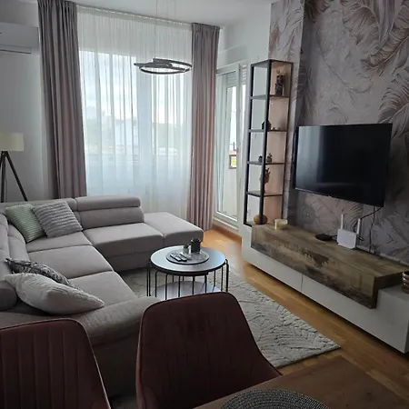 Liman 5 Riverside 209 I 109 With Free Private Parking Apartment