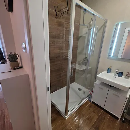 Liman 5 Riverside 209 I 109 With Free Private Parking Apartment