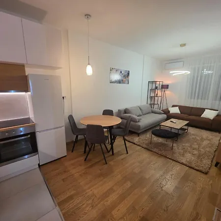 Liman 5 Riverside 209 I 109 With Free Private Parking Apartment