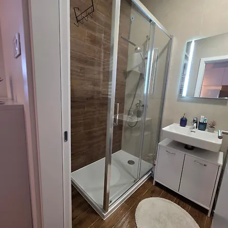 Liman 5 Riverside 209 I 109 With Free Private Parking Apartment *